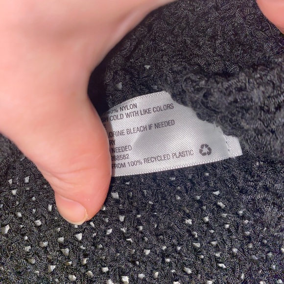 Universal Thread Dark Navy/Black Pull Over Sweater - Picture 3 of 4